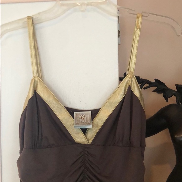 G COUTURE BROWN DRESS WITH GOLD FAUX LEATHER TRIM - Picture 2 of 7